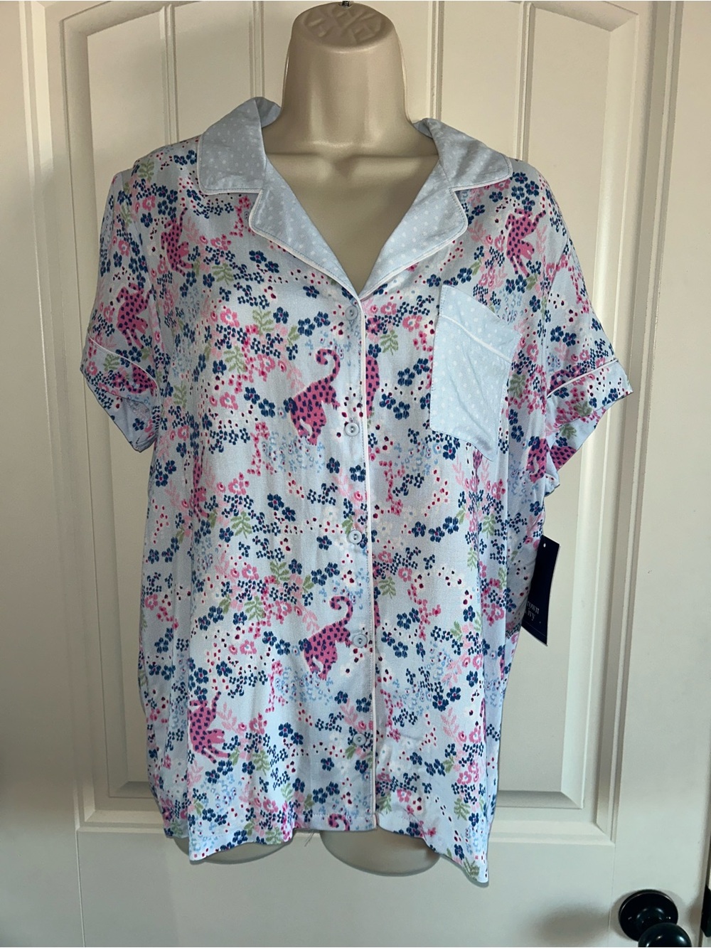 NWT crown & ivy Light Blue Floral Button-Front Short Sleeve Pajama Top Sz S
